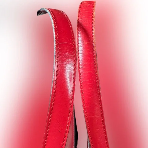 Authentic Louis Vuitton Leather Epi Saint
Jacques GM LargeSatchel EUCw/ dust bag - Picture 10 of 11